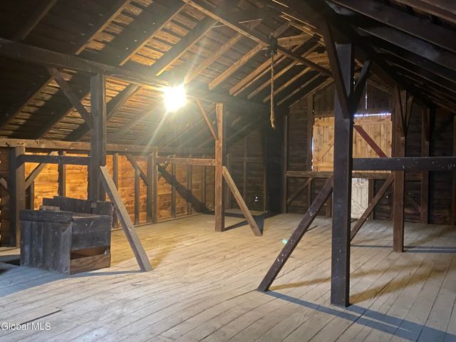 797 Western Road, Schodack, NY 12033