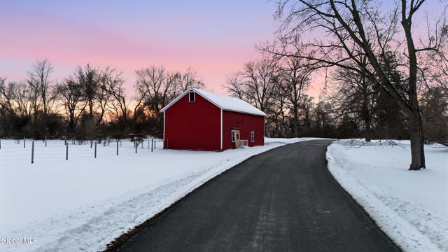 797 Western Road, Schodack, NY 12033