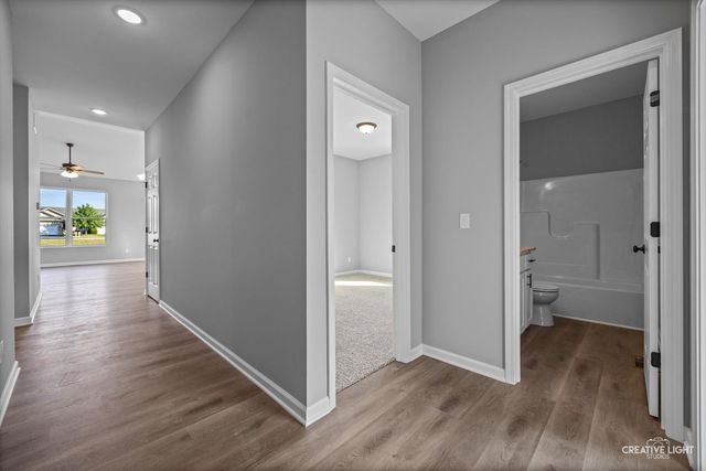 104 Boeing Trail, Poplar Grove, IL 61065