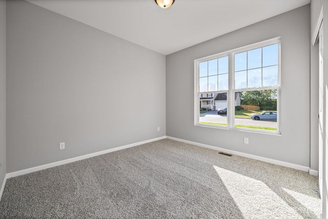 104 Boeing Trail, Poplar Grove, IL 61065