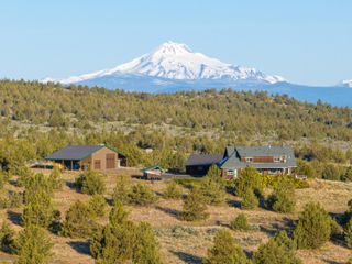 4647 SW Belmont Lane, Madras, OR 97741