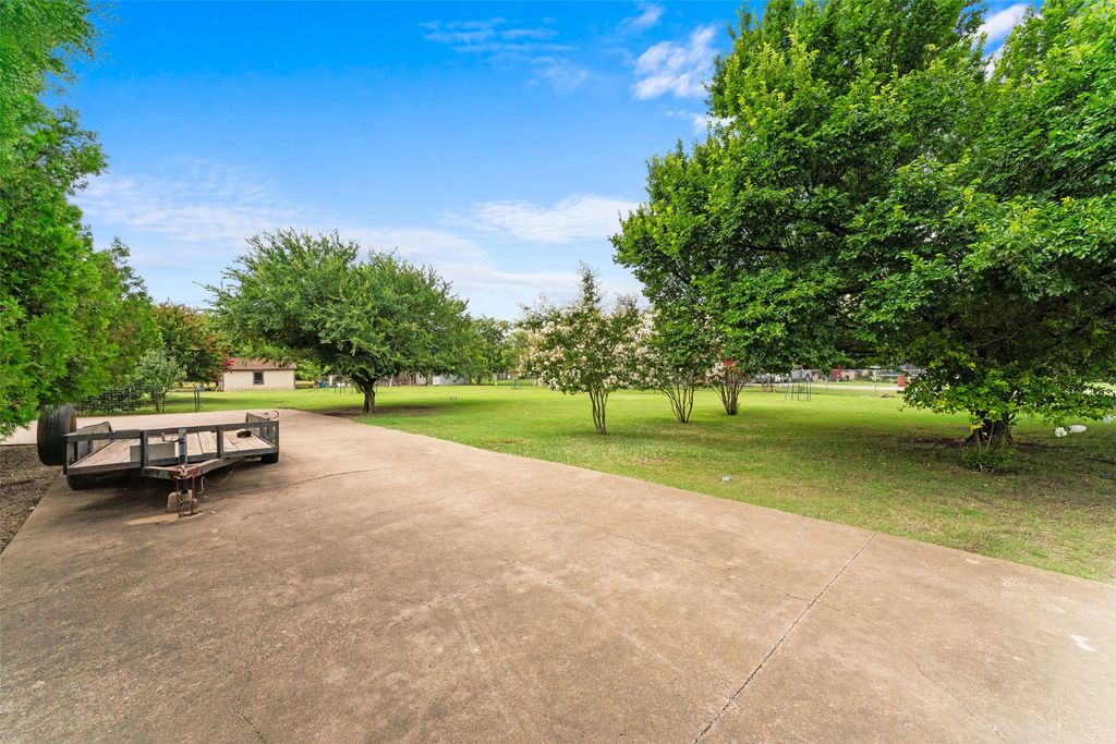9312 County Road 513, Alvarado, TX 76009