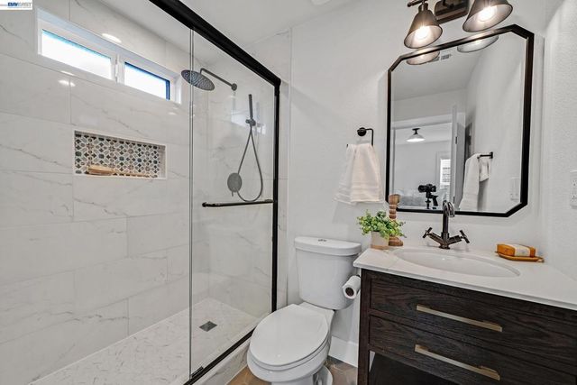 1861 1861 Linden St, Livermore, CA 94551