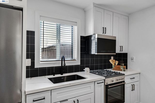 1861 1861 Linden St, Livermore, CA 94551