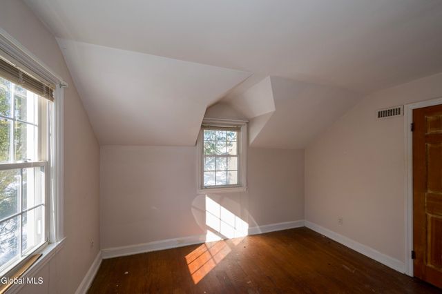 1152 Van Curler Avenue, Schenectady, NY 12308