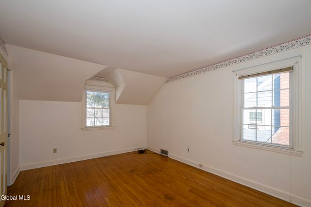 1152 Van Curler Avenue, Schenectady, NY 12308