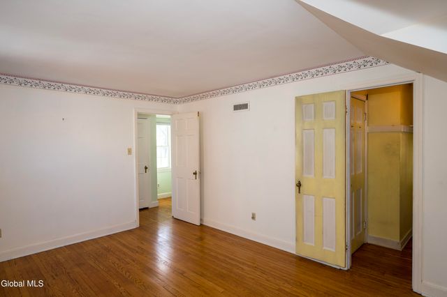 1152 Van Curler Avenue, Schenectady, NY 12308