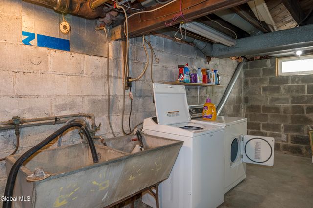 1152 Van Curler Avenue, Schenectady, NY 12308