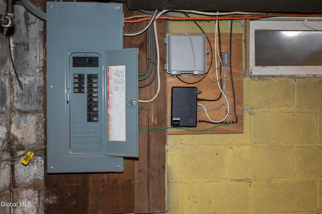 1152 Van Curler Avenue, Schenectady, NY 12308