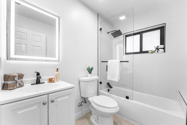 608 SE 2nd Avenue, Delray Beach, FL 33483