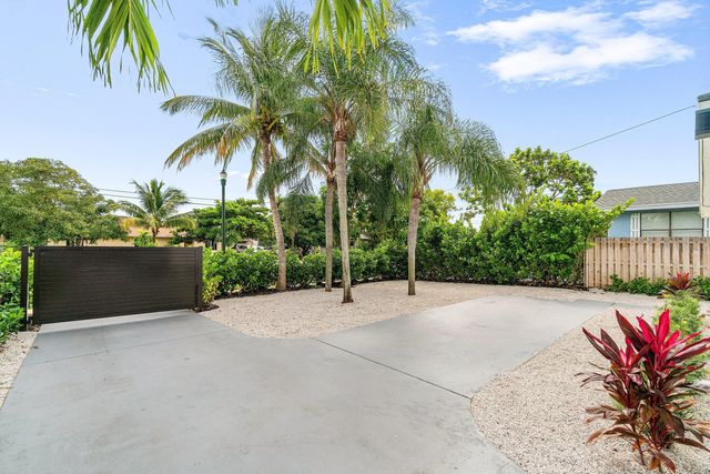 608 SE 2nd Avenue, Delray Beach, FL 33483
