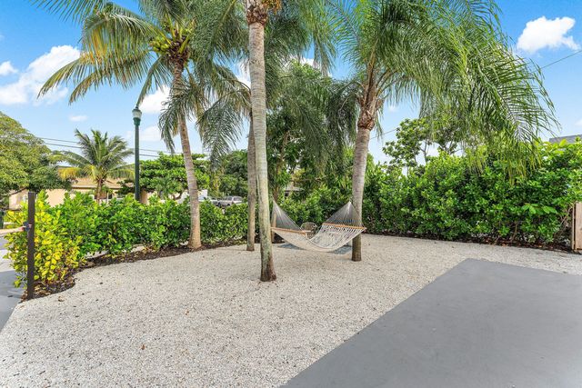 608 SE 2nd Avenue, Delray Beach, FL 33483