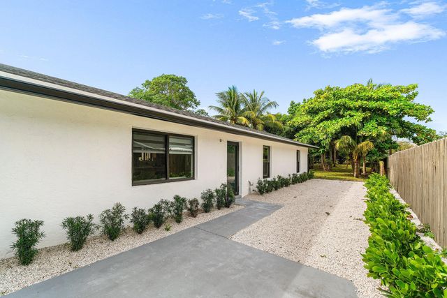 608 SE 2nd Avenue, Delray Beach, FL 33483