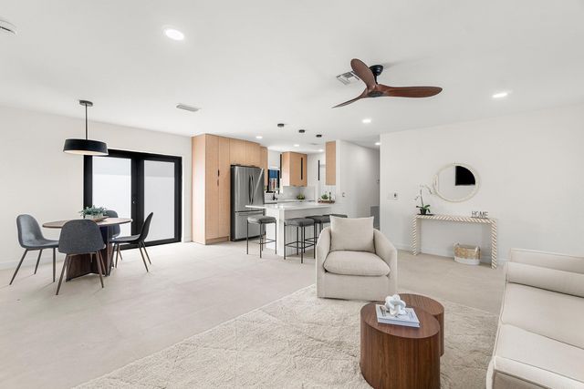 608 SE 2nd Avenue, Delray Beach, FL 33483