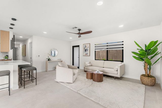 608 SE 2nd Avenue, Delray Beach, FL 33483