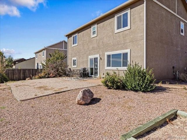 5824 Mark Twain Ln, Pueblo, CO 81008