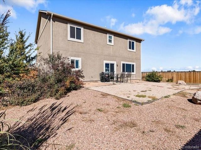 5824 Mark Twain Ln, Pueblo, CO 81008