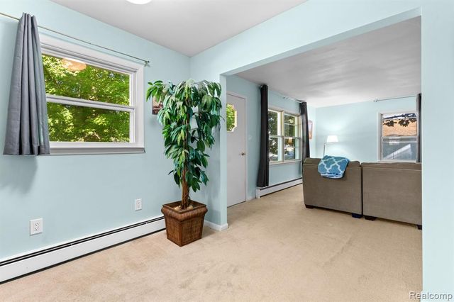 9144 Walnut Drive, Whitmore Lake, MI 48189