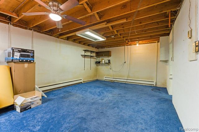 9144 Walnut Drive, Whitmore Lake, MI 48189