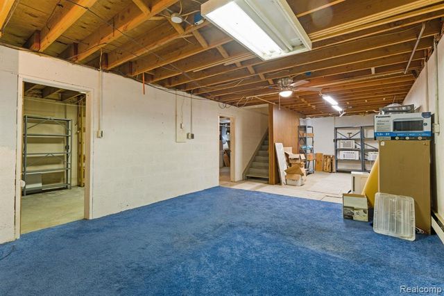9144 Walnut Drive, Whitmore Lake, MI 48189