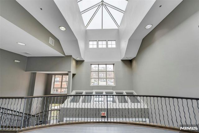 26 AVE AT PORT IMPERIAL 309, West New York, NJ 07093