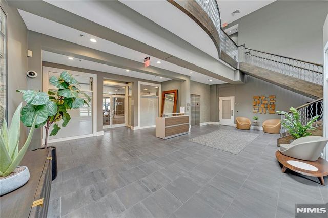 26 AVE AT PORT IMPERIAL 309, West New York, NJ 07093