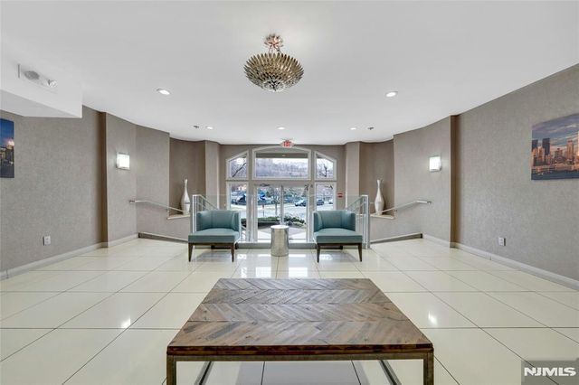 26 AVE AT PORT IMPERIAL 309, West New York, NJ 07093