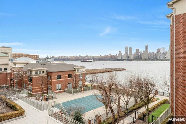 26 AVE AT PORT IMPERIAL 309, West New York, NJ 07093