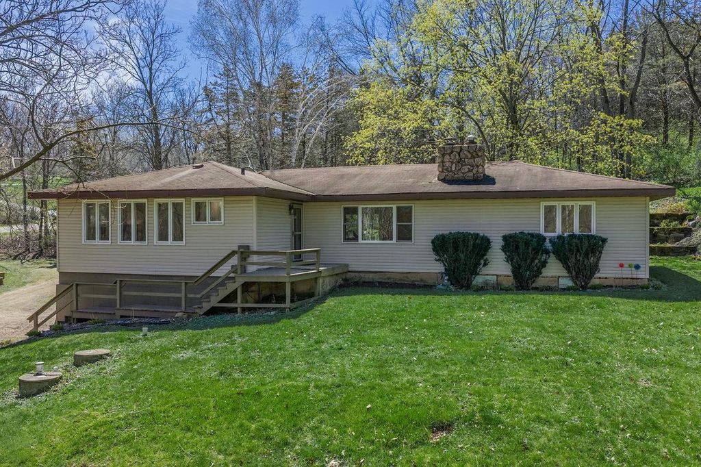 W12115 Slack Road, Lodi, WI 53555