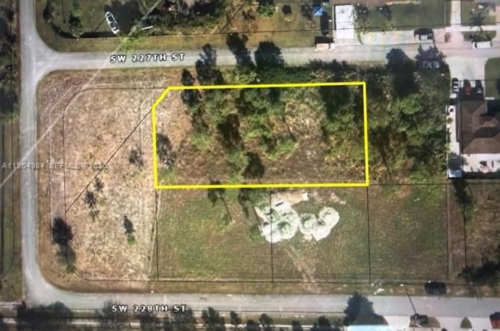 227 sw, Goulds, FL 33170