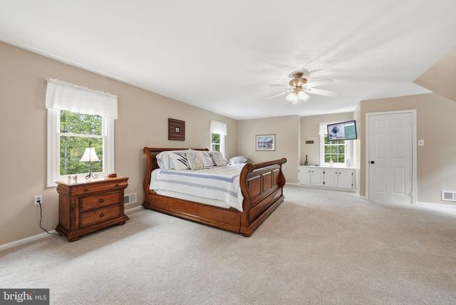 5750 LAUREL GLEN CT, Manassas, VA 20112