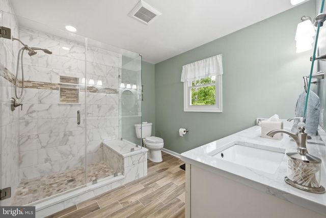 5750 LAUREL GLEN CT, Manassas, VA 20112