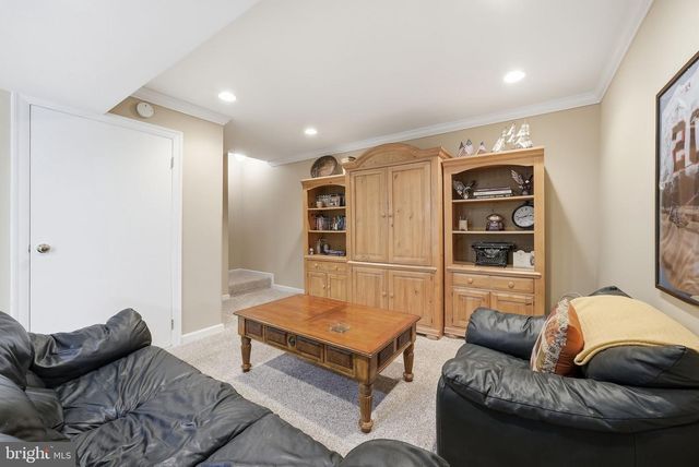 5750 LAUREL GLEN CT, Manassas, VA 20112