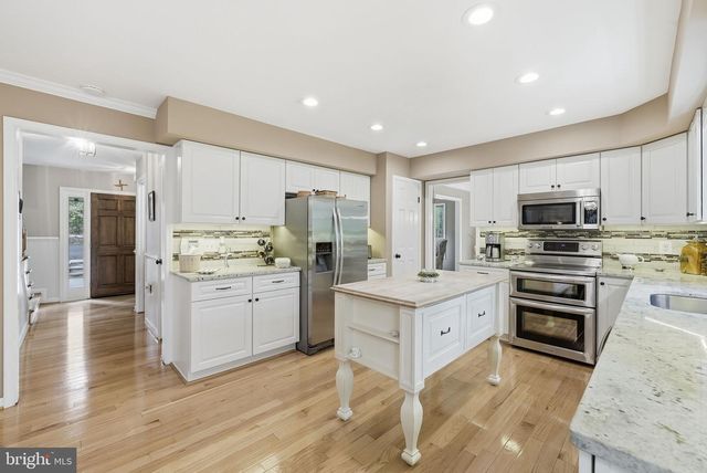 5750 LAUREL GLEN CT, Manassas, VA 20112