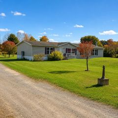 6524 N 96th Avenue, Pentwater Twp, MI 49420