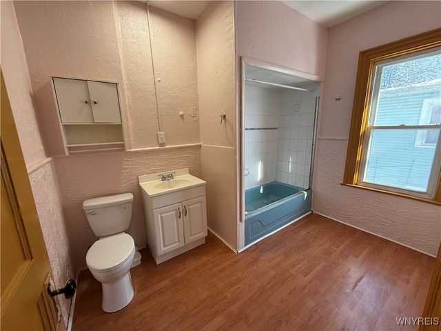 520 Woodlawn Avenue, Buffalo, NY 14208