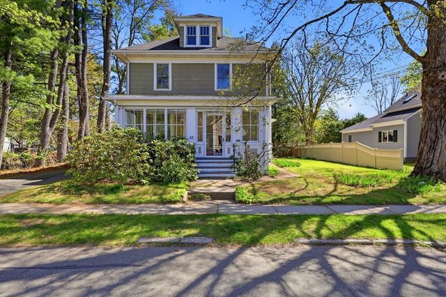 63 Lilly St, Northampton, MA 01062