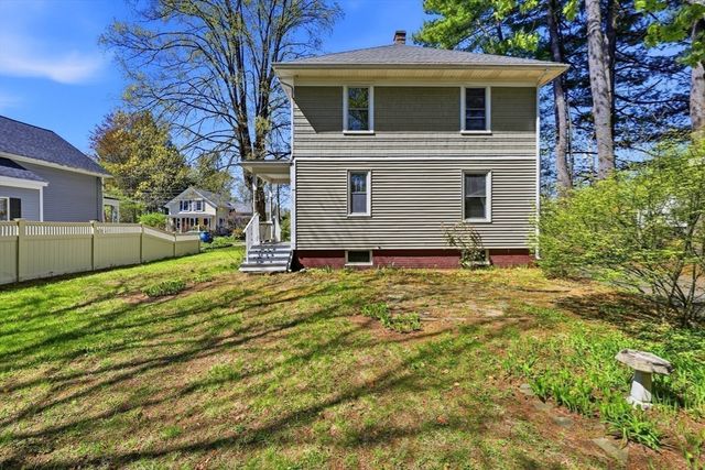 63 Lilly St, Northampton, MA 01062