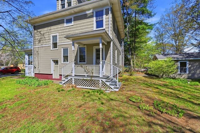 63 Lilly St, Northampton, MA 01062