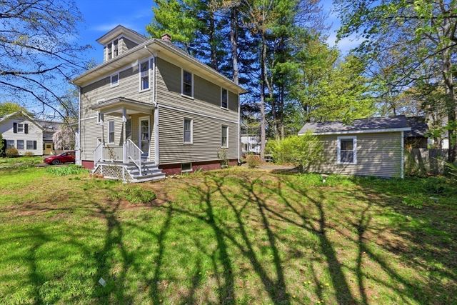 63 Lilly St, Northampton, MA 01062