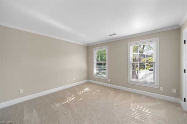 1004 Blakeford Court, Winston-salem, NC 27106