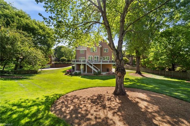 1004 Blakeford Court, Winston-salem, NC 27106