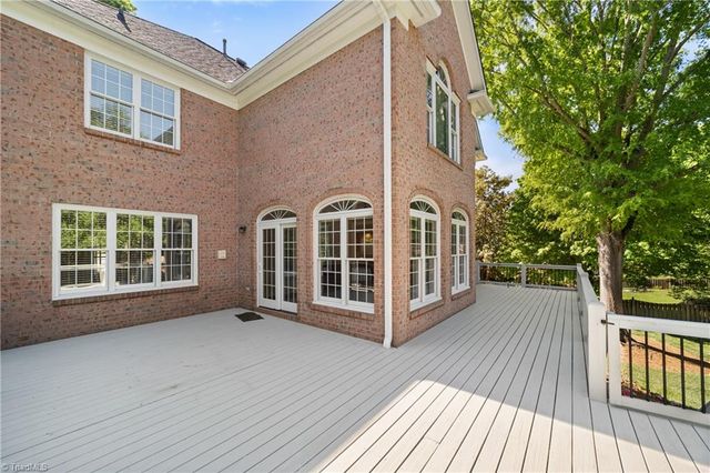 1004 Blakeford Court, Winston-salem, NC 27106