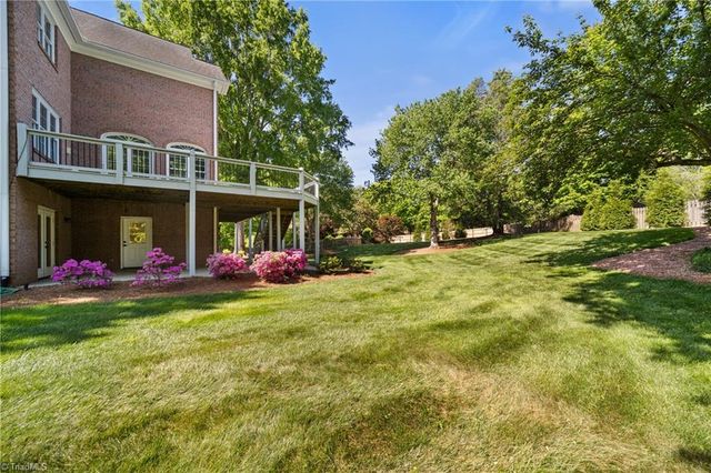 1004 Blakeford Court, Winston-salem, NC 27106