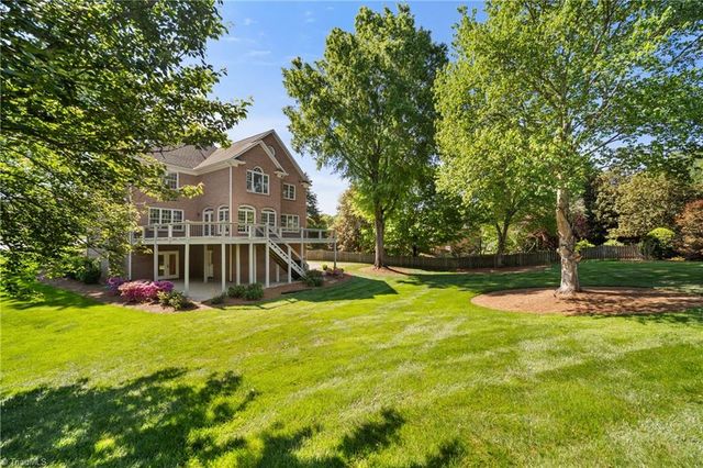 1004 Blakeford Court, Winston-salem, NC 27106