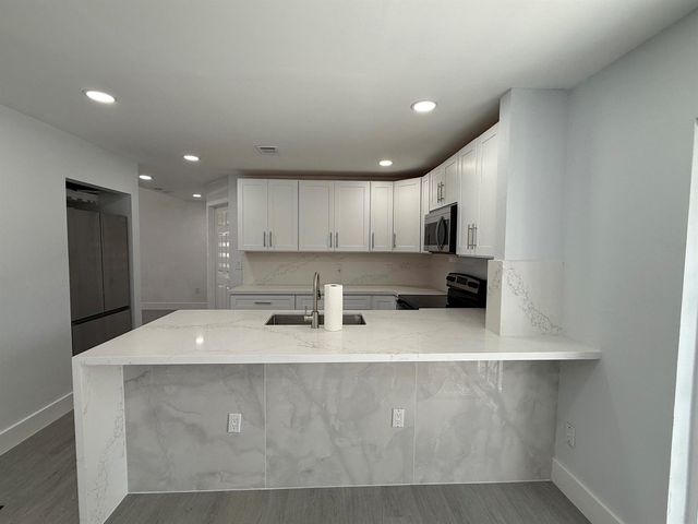 4415 SW 72nd Terrace, Davie, FL 33314