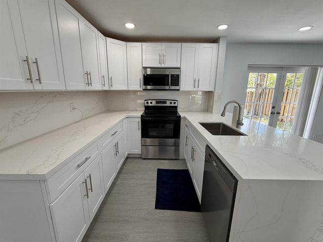 4415 SW 72nd Terrace, Davie, FL 33314