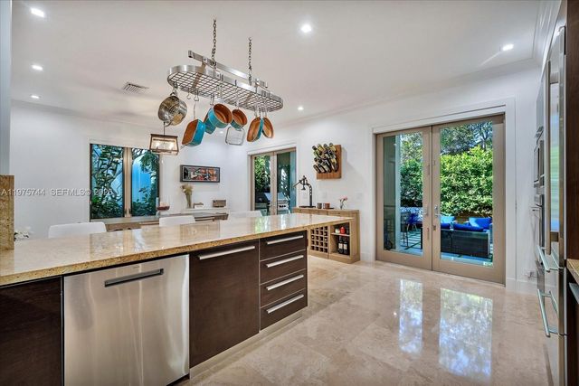 7440 SW 56th Ct, Miami, FL 33143