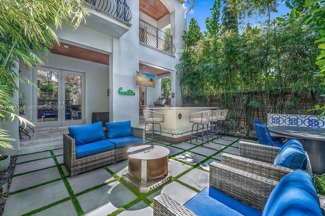 7440 SW 56th Ct, Miami, FL 33143