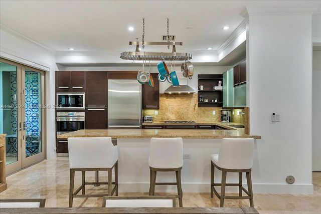 7440 SW 56th Ct, Miami, FL 33143